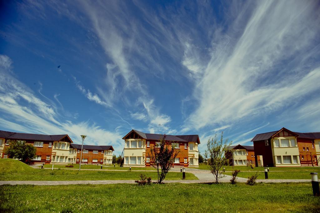 Antu Malal Hotel Plaza Huincul Esterno foto